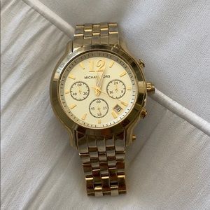 Gold Michael Kor’s watch